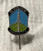 Speldje DE Pyramide van Austerlitz, Verzamelen, Speldjes, Pins en Buttons, Ophalen of Verzenden, Gebruikt, Stad of Land, Speldje of Pin