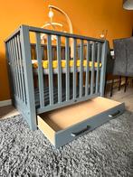 TWF Box grijs met lade inclusief matras, Kinderen en Baby's, Boxen, Ophalen, Zo goed als nieuw, Lade