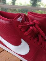Nike Blazer Mid 2011 Rood Maat 45 5, Kleding | Heren, Schoenen, Ophalen of Verzenden, Overige kleuren