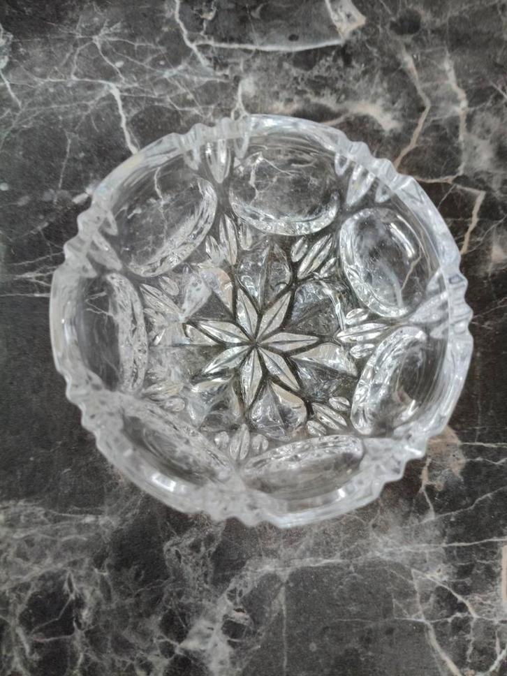 Kristallen schaaltje met stermotief, Antiek en Kunst, Antiek | Glas en Kristal, Ophalen
