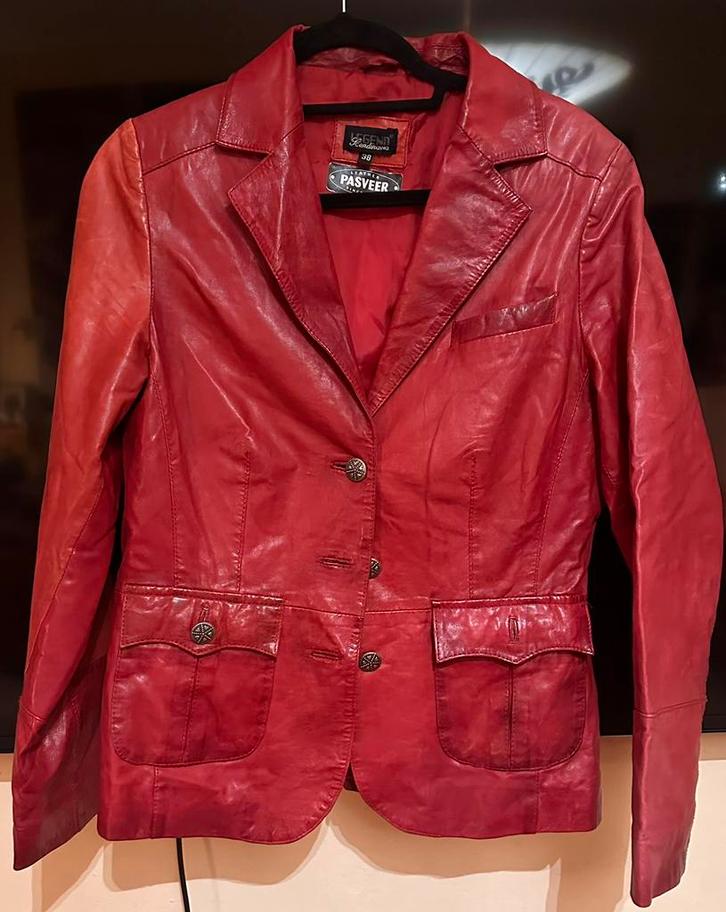 Vintage dieprode leren jas maat 38 lederhandel Pasveer, Kleding | Dames, Jassen | Winter, Zo goed als nieuw, Maat 38/40 (M), Rood