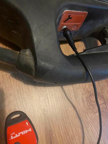 Onderhoud en resetten hilti gereedschappen  beschikbaar voor biedingen