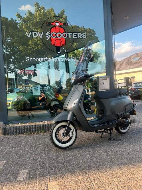 Nette Btc riva luxury E5 45km, Fietsen en Brommers, Scooters | Overige merken, Zo goed als nieuw, Ophalen