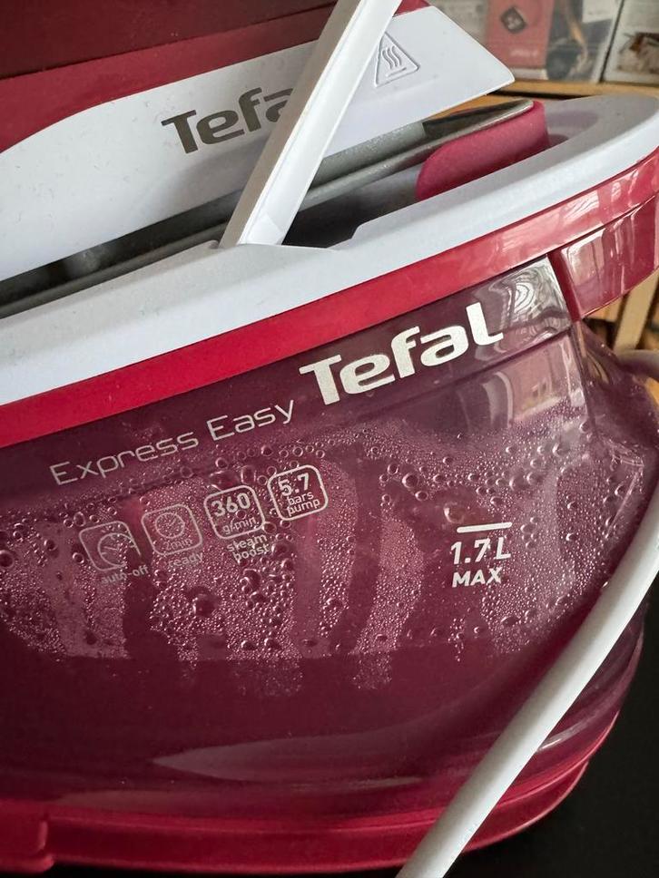 Tefal Easy Express Strijkijzer - Perfect Gestreken!, Witgoed en Apparatuur, Strijkijzers en Strijkplanken, Zo goed als nieuw, Strijkijzer met snoer