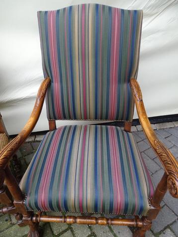 Antieke Zorgstoel/fauteuil beschikbaar voor biedingen