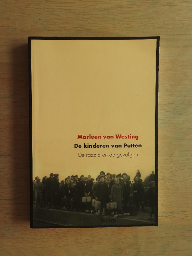 Het kinderen van Putten - De razzia en de gevolgen, Boeken, Ophalen of Verzenden, Tweede Wereldoorlog, Zo goed als nieuw, Overige onderwerpen