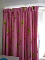 Kindergordijn happy tree - bosdieren -vogels eekhoorns, roze, 100 tot 150 cm, 200 cm of meer, Ophalen of Verzenden, Zo goed als nieuw