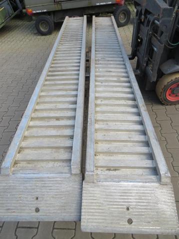 aluminium oprijplaten oprijplanken 5000kg  beschikbaar voor biedingen