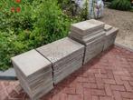 Betontegels en opsluitband 10m2 gratis, Ophalen, Gebruikt, 10 m² of meer, Beton