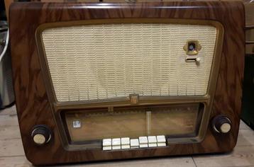 Philips BX533A buizenradio met FM beschikbaar voor biedingen