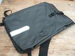 Distinq zwarte fietstas rugzak 28 liter, waterdicht, Fietsen en Brommers, Fietsaccessoires | Fietstassen, Ophalen of Verzenden