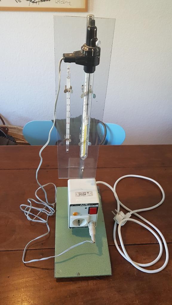 Nolden/DSM temperatuur labor stativ uit 1979, Antiek en Kunst, Antiek | Gereedschap en Instrumenten, Ophalen