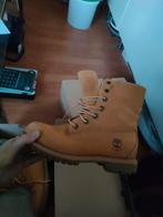 Timberlands boots maat 36 met warme vacht en waterproof., Zwart, Lage of Enkellaarzen, Ophalen of Verzenden, Zo goed als nieuw