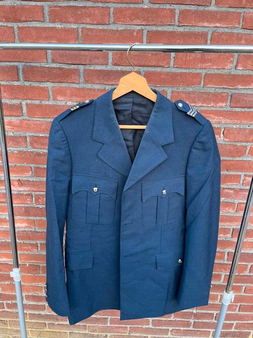 Grote partij vintage uniformen en theaterkleding, Hobby en Vrije tijd, Kostuums, Theaterbenodigdheden en LARP, Gebruikt, Overige typen