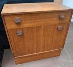 Vintage houten kastje., Huis en Inrichting, Kasten | Ladekasten, 1 of 2 laden, Zo goed als nieuw, Minder dan 100 cm, 25 tot 50 cm