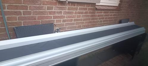 Prachtig mooi elektrische zonnescherm 3,10 meter BREED, Tuin en Terras, Zonneschermen, Zo goed als nieuw, Knikarmscherm, 150 tot 300 cm