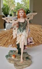 Prachtig feeën beeld, groot, handgeschilderd, kunsstof., Ophalen of Verzenden