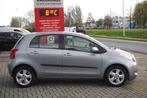 Toyota Yaris 1.3 VVTi Luna / Climate Control / Radio / Trekh, Voorwielaandrijving, Stof, Gebruikt, Zwart