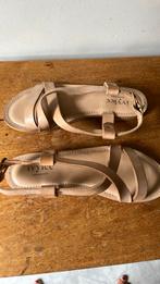Sandalen, beige , leer, nieuw maat 42, Kleding | Dames, Schoenen, Beige, Nieuw, Sandalen of Muiltjes, Ophalen of Verzenden