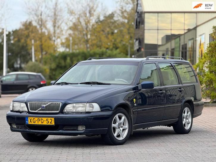 Volvo V70 2.5 Exclusive-Line | Automaat | Leder stoelen | Tr, Auto's, Volvo, Bedrijf, Te koop, V70, ABS, Airbags, Airconditioning