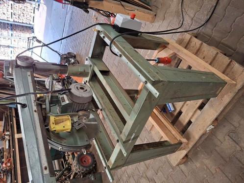 Dewalt afkortzaag, Doe-het-zelf en Verbouw, Gereedschap | Zaagmachines, Gebruikt, Afkortzaag, 1200 watt of meer, 30 tot 70 mm