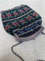 Antiek kralentasje met zilveren beugel!, Antiek en Kunst, Ophalen of Verzenden, Dames