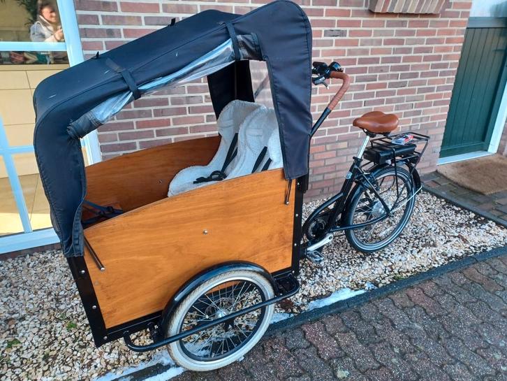 Terra bakfiets electrisch (accu moet nieuw), Fietsen en Brommers, Fietsen | Bakfietsen, Gebruikt, 4 kinderen of meer, Ophalen