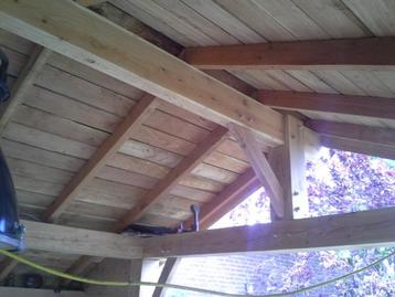 Lariks fijnbezaagde dakbeschot planken beschikbaar voor biedingen