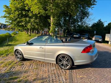 Volvo C70 2.0 D4 Geartronic 2011 Grijs beschikbaar voor biedingen