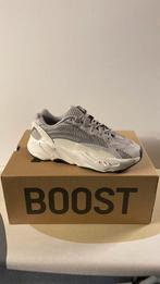 Yeezy Boost 700 V2 Static 40 2/3, Kleding | Heren, Schoenen, Ophalen of Verzenden, Nieuw