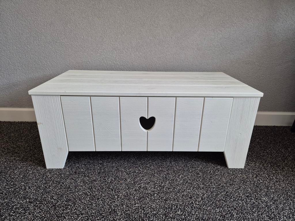 Gaaf Speelgoed kastje,  Lief, Wit, Minder dan 50 cm, 50 tot 100 cm, Ophalen of Verzenden, Zo goed als nieuw