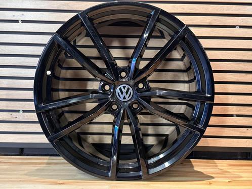 19" Pretoria Fits VW Golf 5/6/7/8 Caddy/Touran 5x112 et45, Auto-onderdelen, Banden en Velgen, Banden en Velgen, Zomerbanden, 19 inch