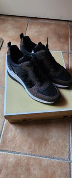 Gloednieuwe bruine michael kors dames sneakers maat 39, Michael Kors, Bruin, Nieuw, Ophalen of Verzenden