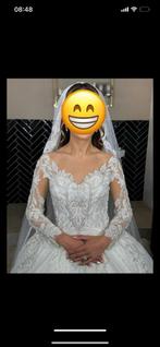 Bruidsjurk trouwjurk inclusief hoepel en sluier, Kleding | Dames, Trouwkleding en Trouwaccessoires, Ophalen of Verzenden, Zo goed als nieuw