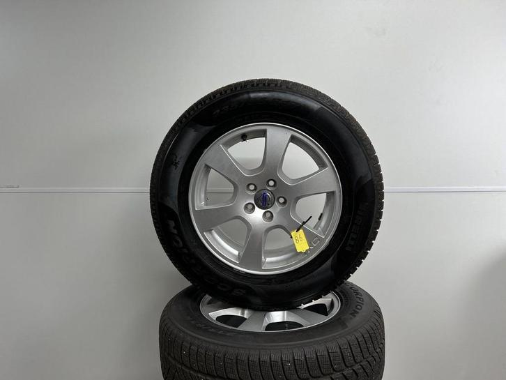 Volvo xc-60 winterwielen Pirelli 235/65 R17, Auto-onderdelen, Banden en Velgen, Banden en Velgen, Winterbanden, 17 inch, 235 mm