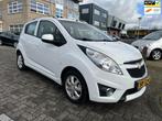 Chevrolet Spark 1.0 16V LT White Limited Edition Bi-Fuel, Auto's, Voorwielaandrijving, Euro 5, Gebruikt, 4 cilinders