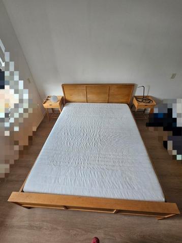 Houten bed 180 x 200