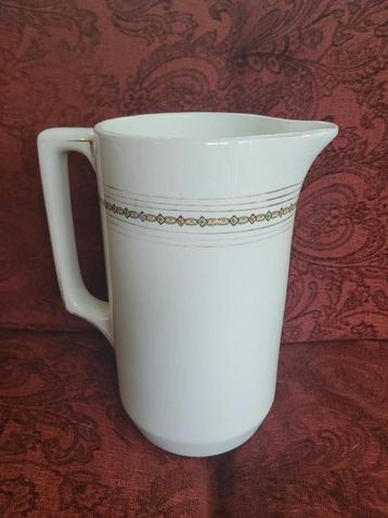 Keramiek schenkkan 'Poppelsdorf' 1920-1930 beschikbaar voor biedingen