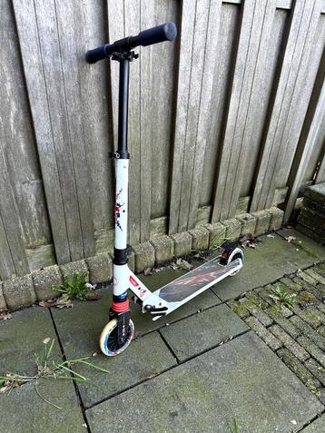 Oxelo step wit beschikbaar voor biedingen