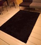 Hampen zwart, 195x 133, izgst, Huis en Inrichting, Stoffering | Tapijten en Kleden, Ophalen, Zo goed als nieuw, Zwart, Rechthoekig