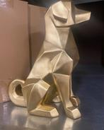beeld goud kleur zittende hond decoratie decoratief modern