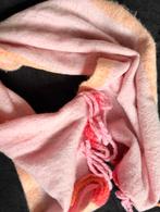 Roze sjaal / omslagdoek - Nieuw en zacht!, Ophalen of Verzenden, Nieuw, Sjaal