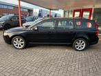 Volvo V70 2.4 D5 185PK Summum Volledig lederen bekleding/Xen, Auto's, 179 €/maand, Diesel, Euro 4, 750 kg