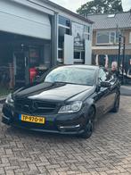 Mercedes-Benz C-Klasse C180 BE Coupe 2013 Zwart, Auto's, Mercedes-Benz, 745 kg, Achterwielaandrijving, 1800 kg, 4 stoelen