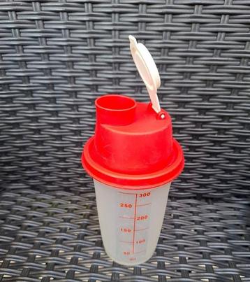 Shaker 300 ml, zgan en meer Tupperware beschikbaar voor biedingen