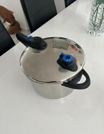 Aangeboden pan beschikbaar voor biedingen