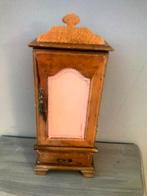 Sieradenkastje oudje maar zo mooi! Hout/roze, Ophalen of Verzenden, Overige materialen
