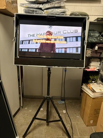 Nieuwe flightcase nieuwe 42" smart tv samsung ,karaoke,tv beschikbaar voor biedingen