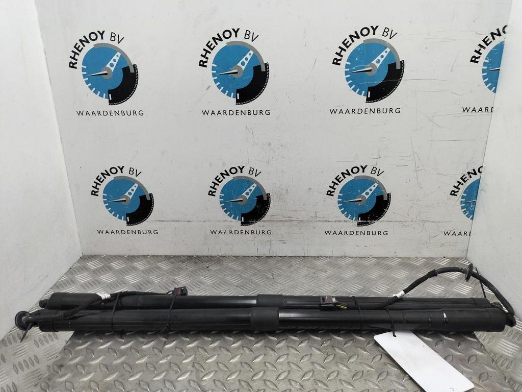 FORD FOCUS C MAX 2.0 Plug-in H.TitPl.  ACHTERKLEP GASVEER /, Auto-onderdelen, Ophalen of Verzenden, Gebruikt, Stiba lid