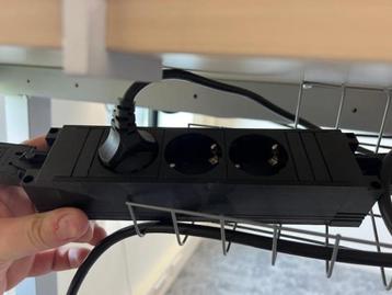 Kinnarps Zit-sta bureau met BachMann stopcontact, 6 stuks - afbeelding 14